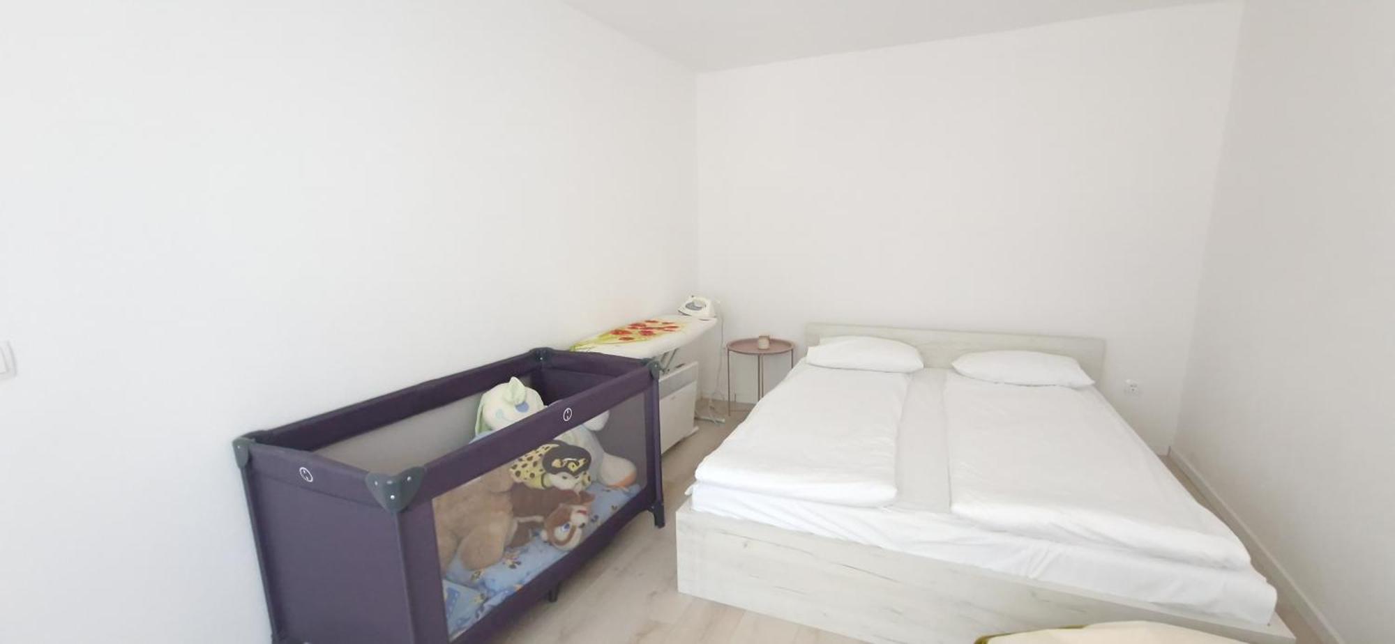 Family Apartment With Garden ซาราเยโว ห้อง รูปภาพ